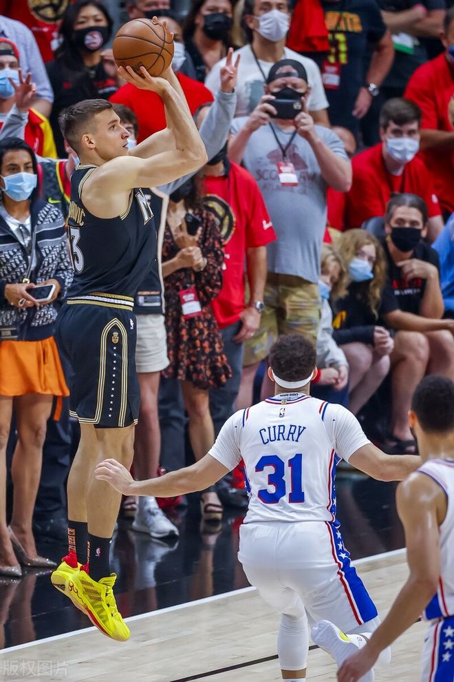 Ning重要时刻险胜，老鹰带队取胜！赢得满堂喝彩