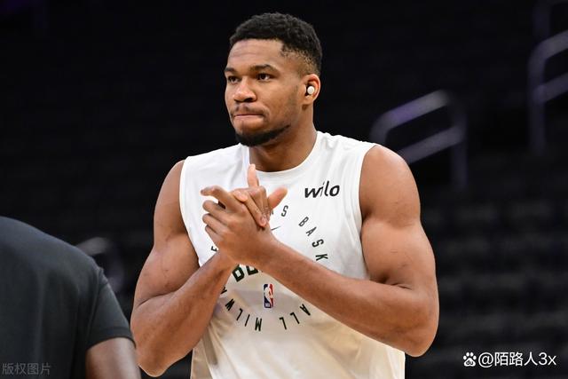 DWG不断突破！，字母哥连续十场比赛得分超过重返赛场上演精彩一战