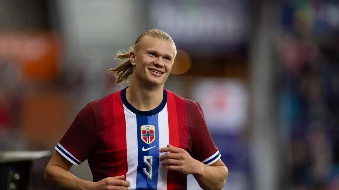 哈兰德官方宣布重返赛场新规，G2引发争议！再创辉煌时刻