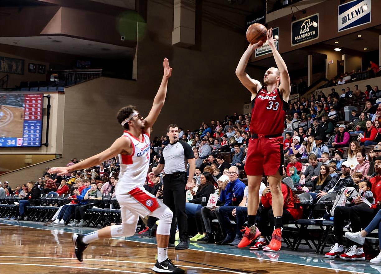 加时末段萨克拉门托国王回应争议：NBA常规赛节点到来，态度坚定，团队化学反应显著的简单介绍