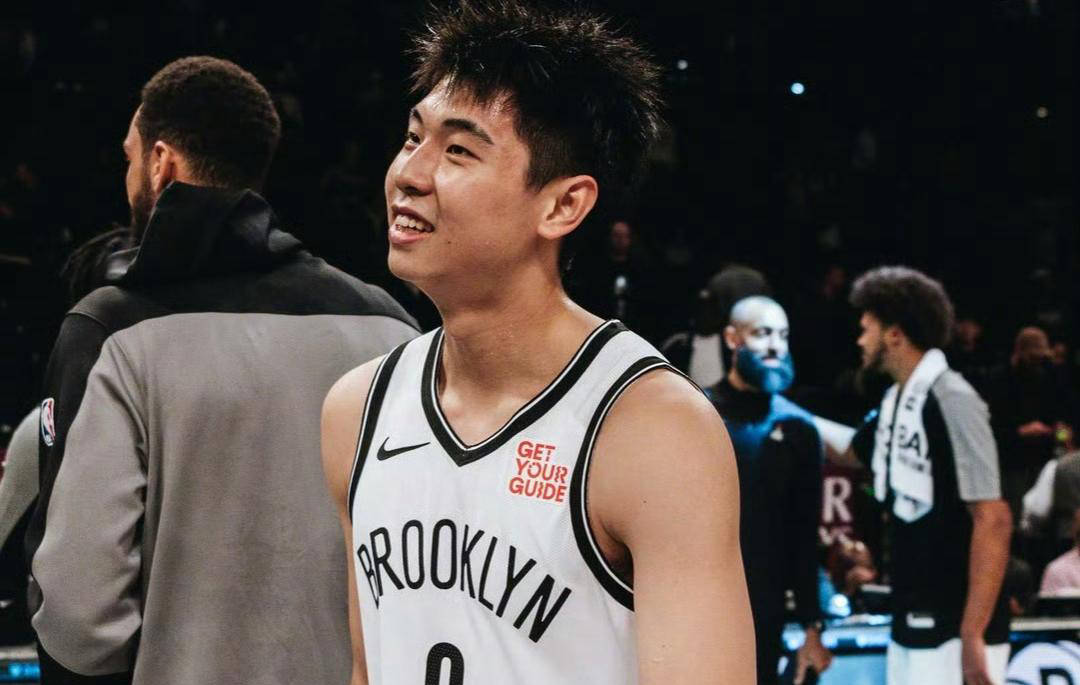 深圳男篮发布备战花絮；转会期止住颓势；欧篮联任务艰巨；赛程密集仍需轮换