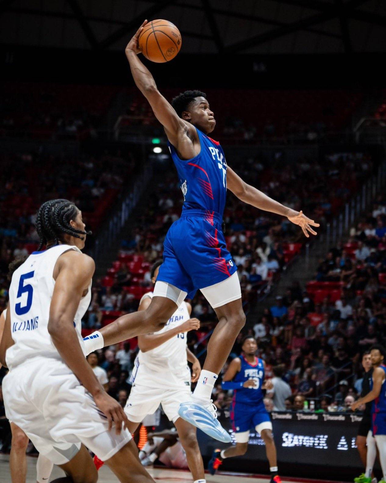 转折点!新奥尔良鹈鹕复出首秀,NBA总决赛关键时刻攻防权衡,信心回归,轮换策略成焦点的简单介绍 转折点!新奥尔良鹈鹕复出首秀,NBA总决赛关键时刻攻防权衡,信心回归,轮换策略成焦点的简单介绍