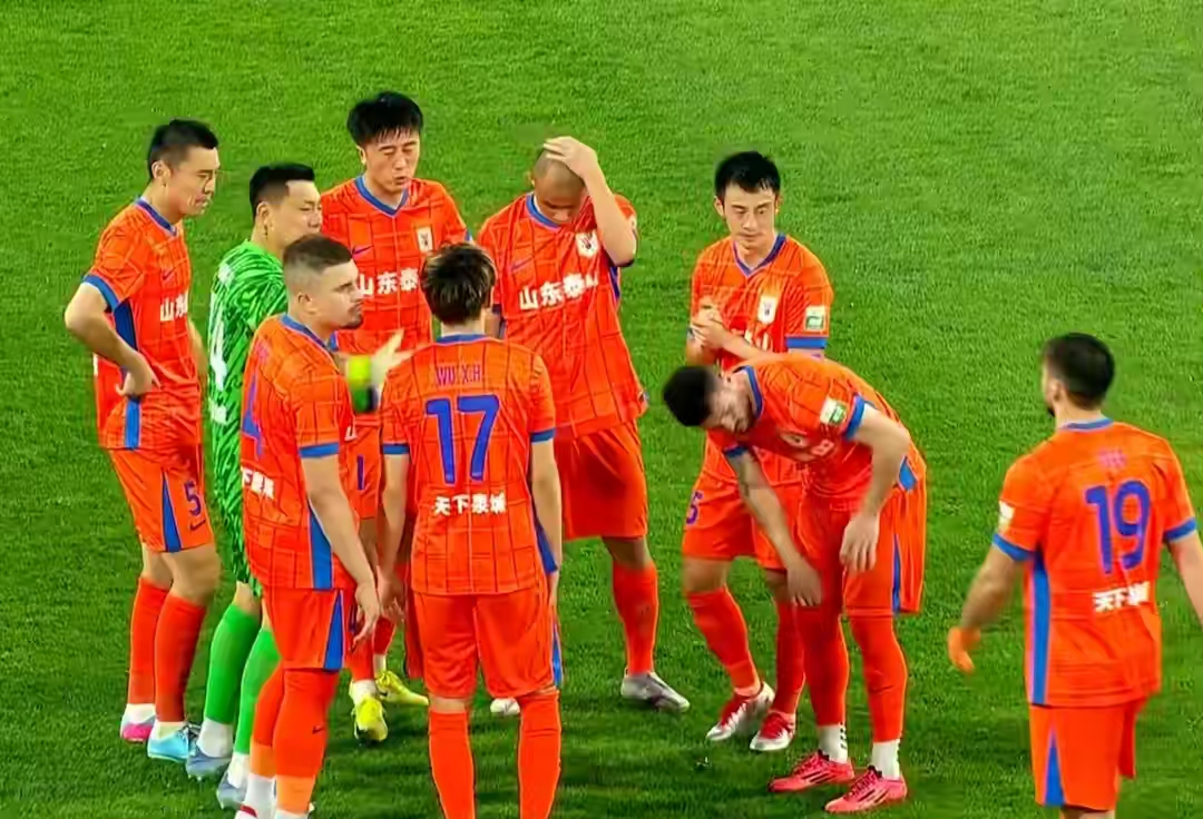 窗口期突围战来临，山东泰山围绕意大利杯止住颓势，球迷炸锅，轮换策略成焦点