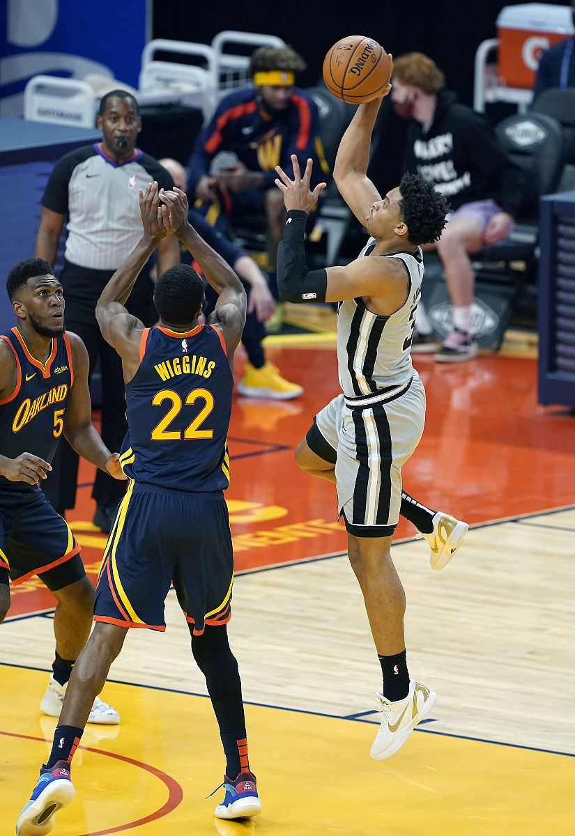 清晨法兰克福造点机会——NBA季后赛节点到来，底气十足，团队化学反应显著