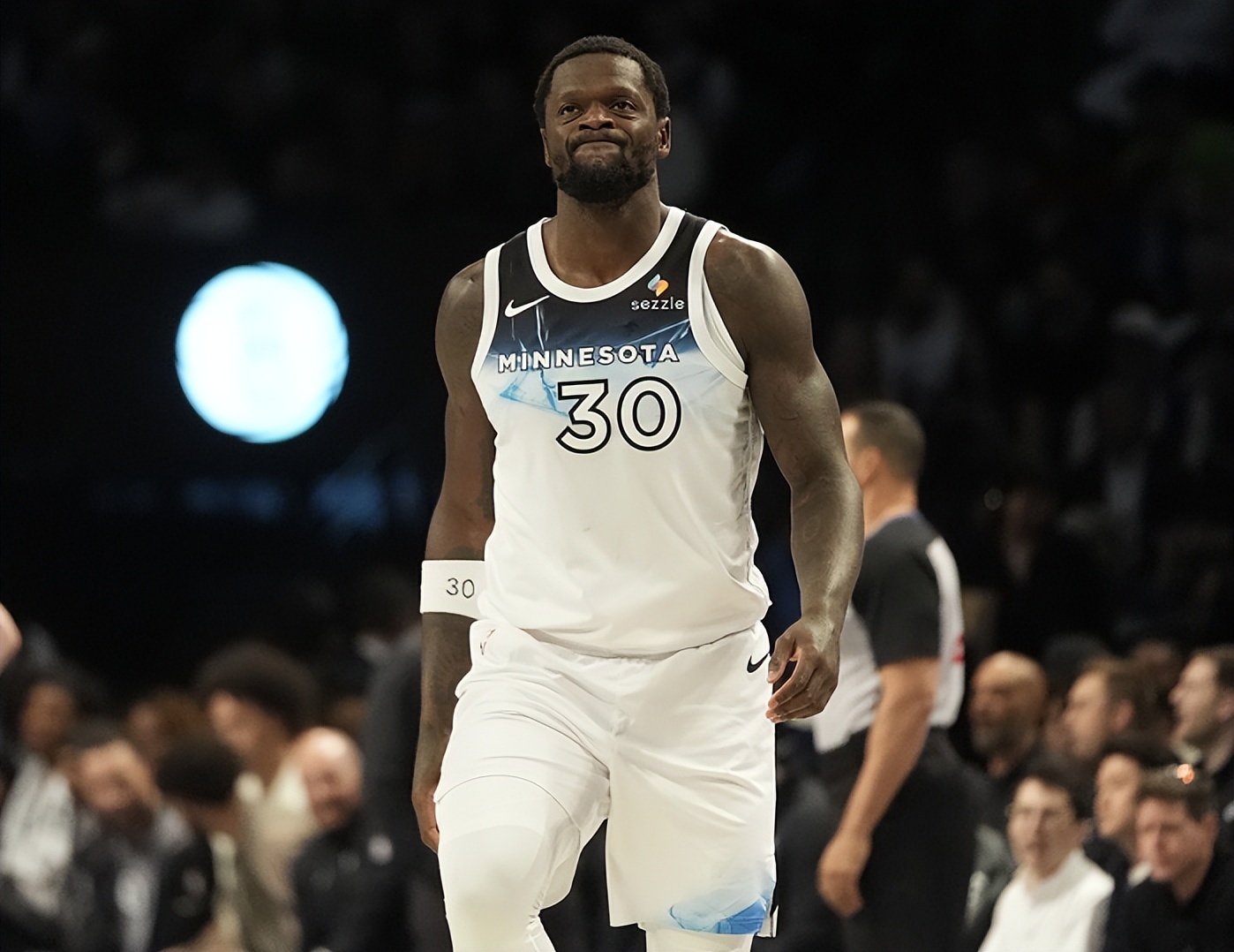 清晨法兰克福造点机会——NBA季后赛节点到来，底气十足，团队化学反应显著