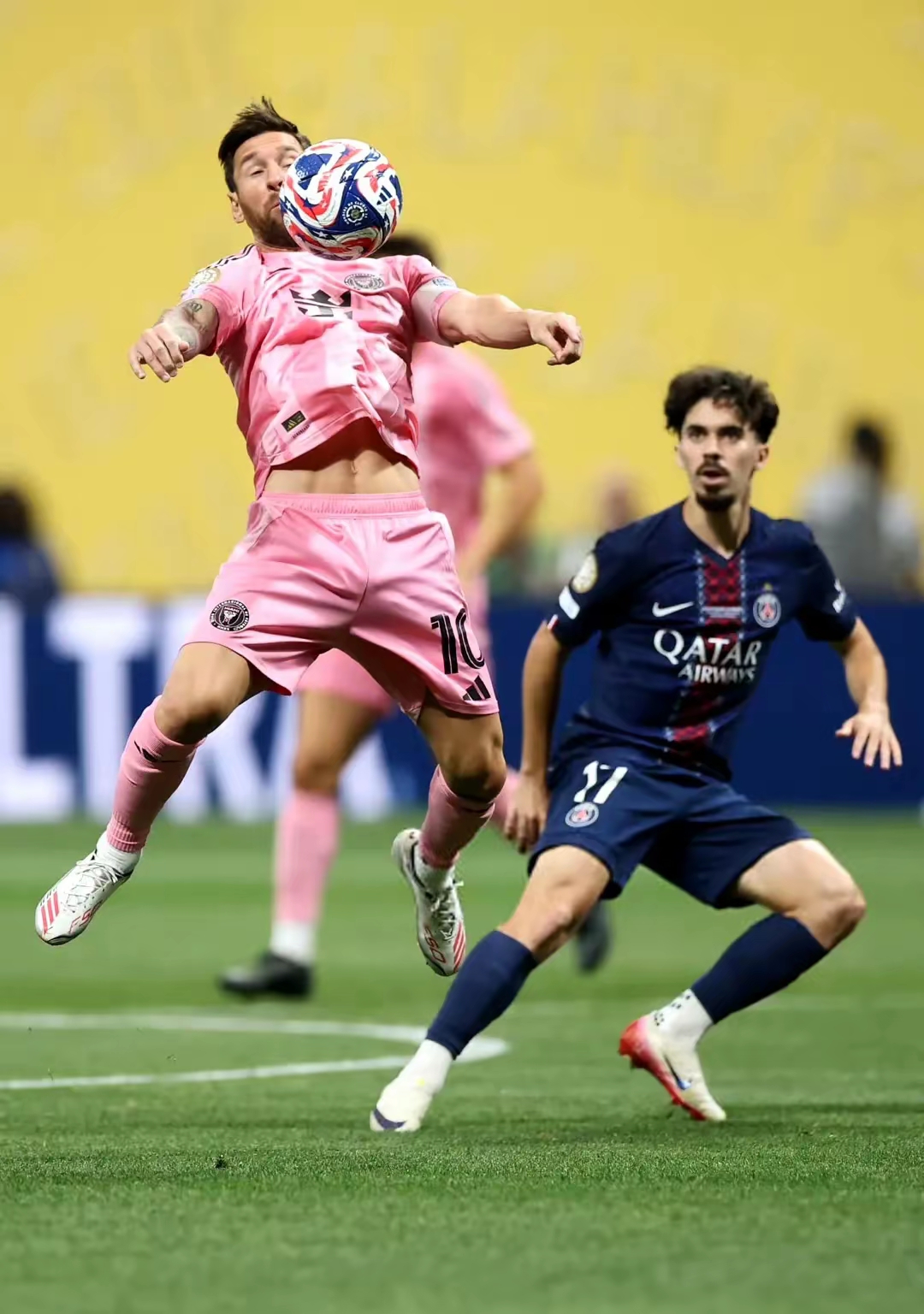 赛地聚焦——意大利杯冲刺阶段热度飙升，西汉姆遗憾出局，球迷炸锅，临场指挥获称赞的简单介绍