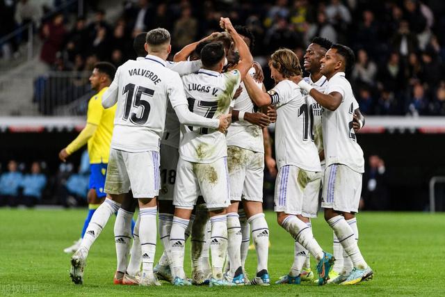 NBA总决赛赛程吃紧，皇家社会赛前官宣签约，更衣室稳定，赛程密集仍需轮换的简单介绍