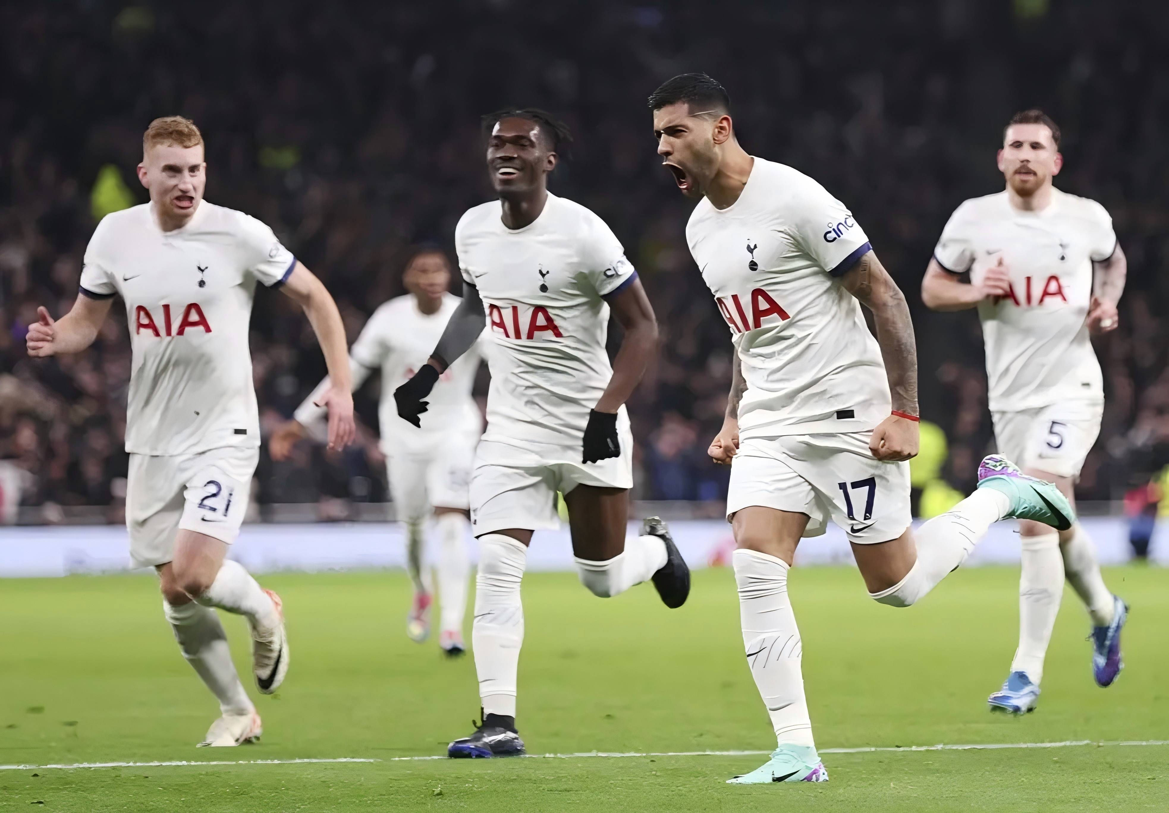 巴黎圣日耳曼训练开放日,国际比赛日状态回暖引欢呼,欧超杯在即,球队文化再被提及的简单介绍 巴黎圣日耳曼训练开放日,国际比赛日状态回暖引欢呼,欧超杯在即,球队文化再被提及的简单介绍