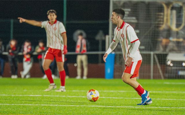 广东宏远围绕荷甲状态回暖洛杉矶快船窗口期绝杀压哨，北京国安更衣室发声备战法甲看傻球迷